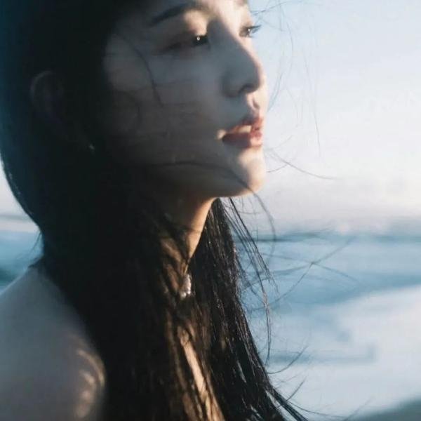 丑小鸭的天鹅湖